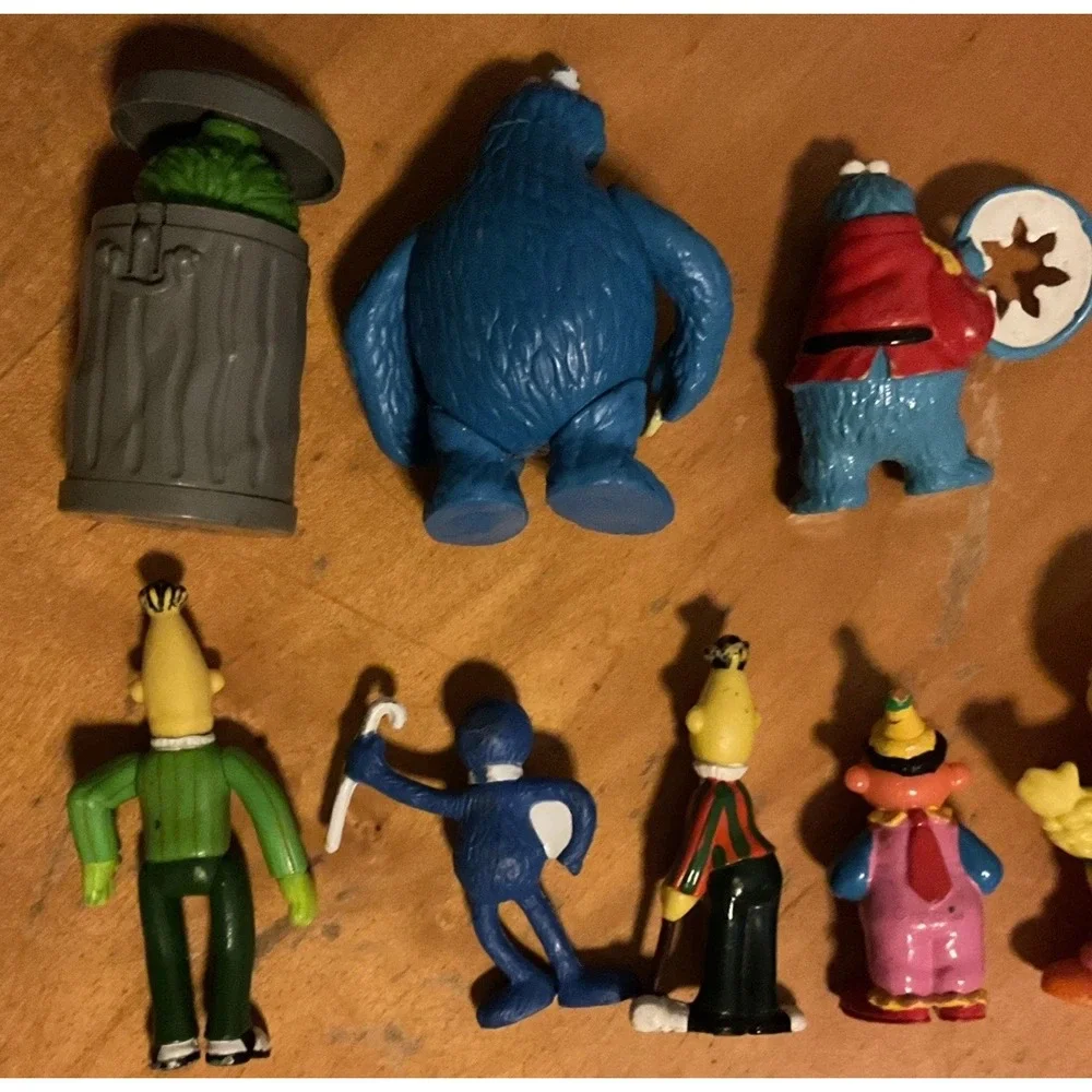 Vintage Lot Of 10 Sesame Street Figure S, Big Bird, Oscar,‎ Cookie Monster, Elmo